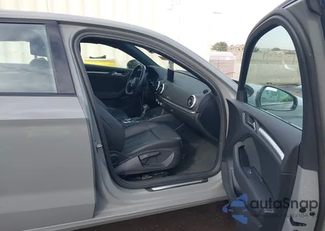 2020 Audi A3 Premium 40 Tfsi Front-Wheel Drive S Tronic z USA, uszkodzony, nr VIN WAUAUGFF2LA006634